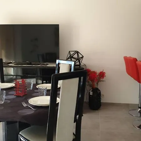 Les Ecureuils Apartment