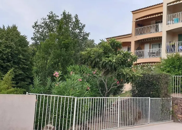 Apartment Les Ecureuils Saint-Raphael (Var)