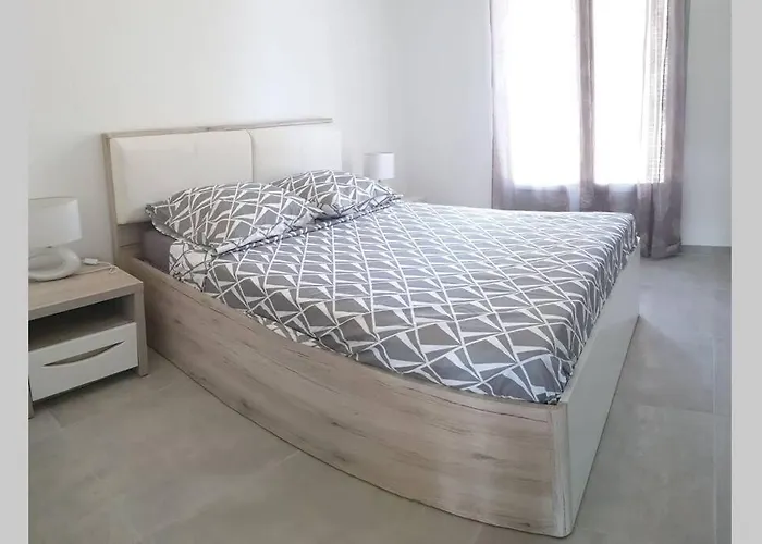 Les Ecureuils Апартаменты