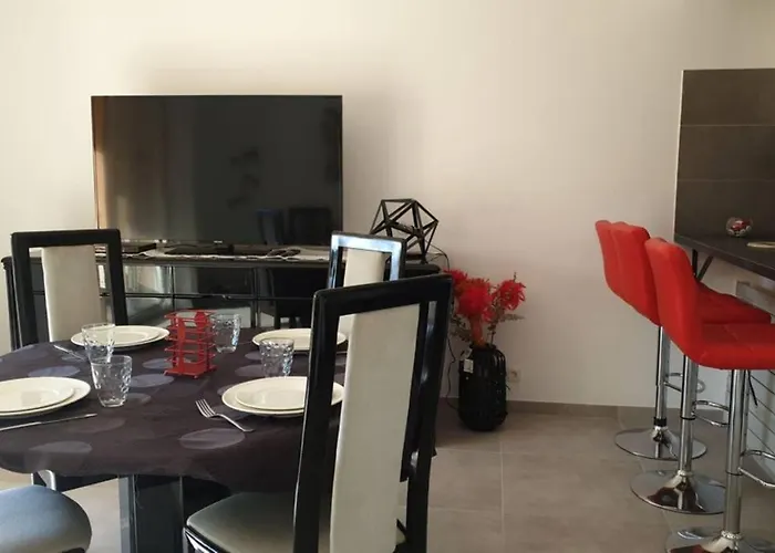 Les Ecureuils Apartment